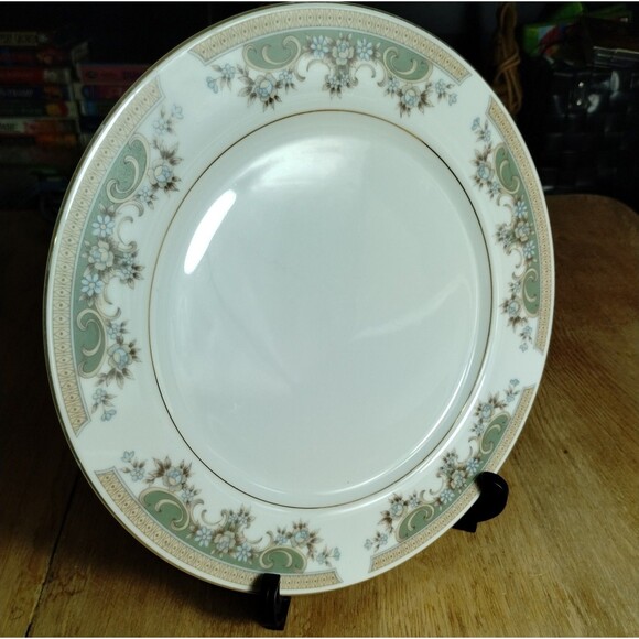10" Dinner Plate Everbrite Alberta Discontind Pattern Porcelain Gold Trim Floral - Picture 1 of 12